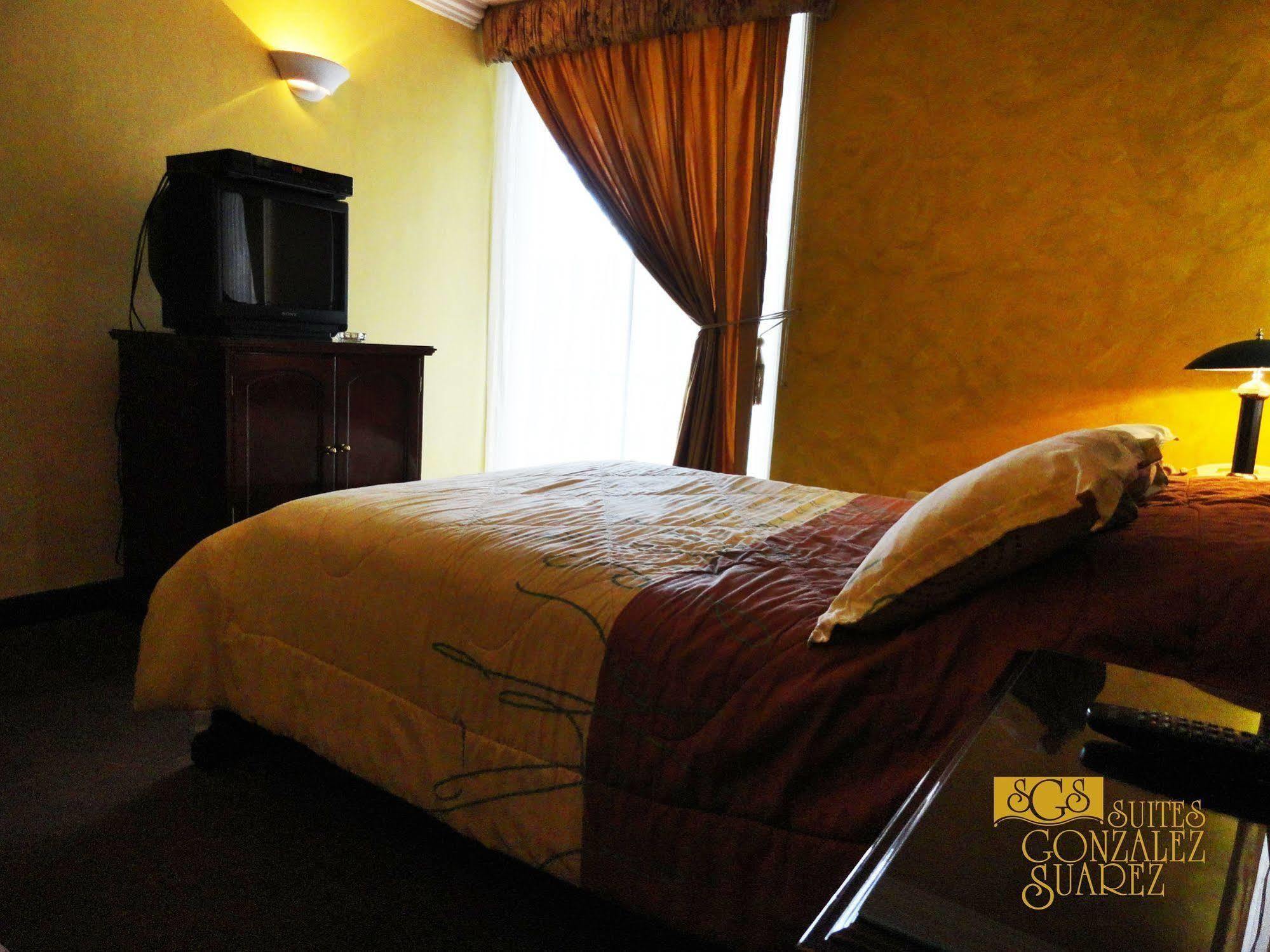 Hotel Suites Gonzalez Suarez Quito Bagian luar foto